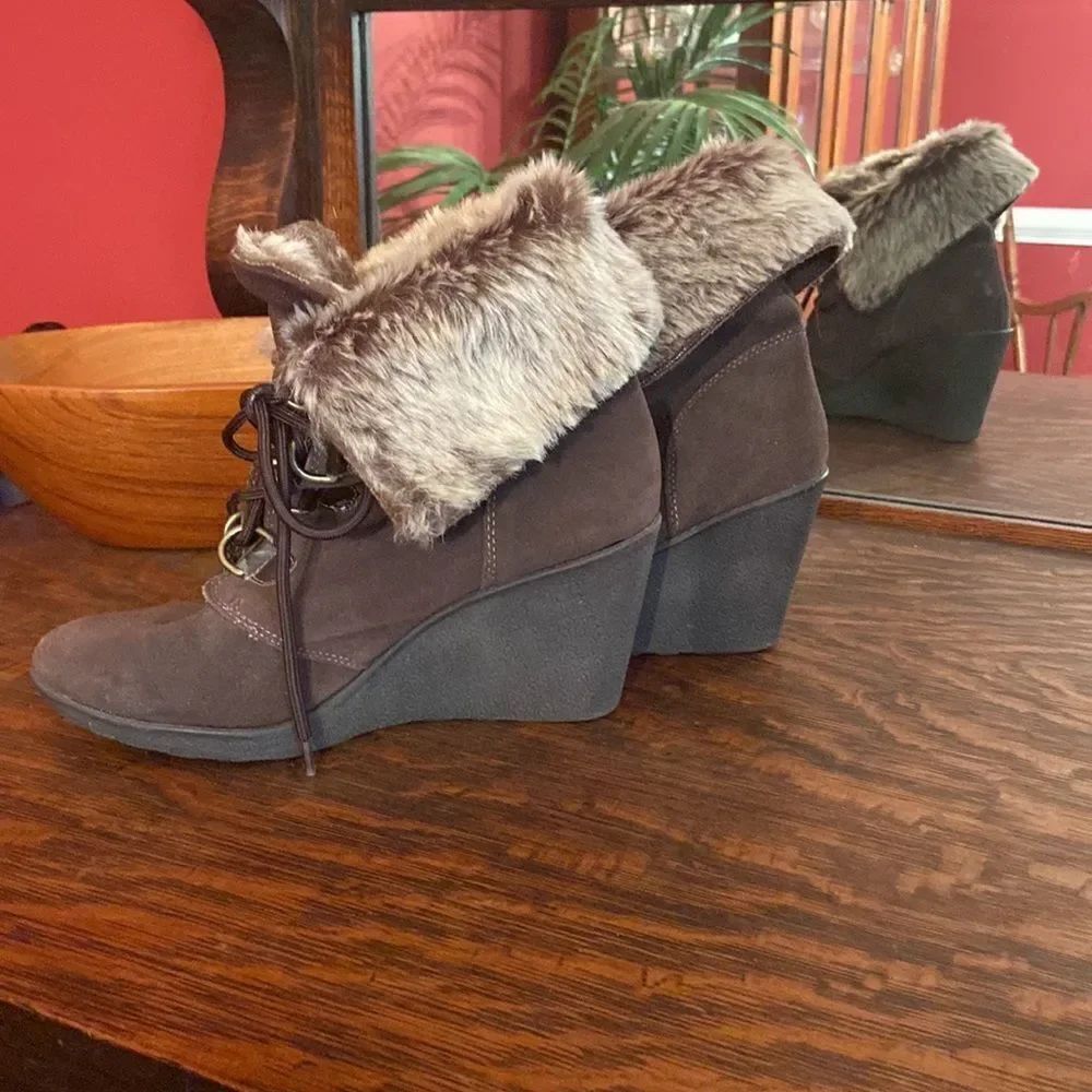 Bjorndal boots - leather upper with balance of man made - size 9